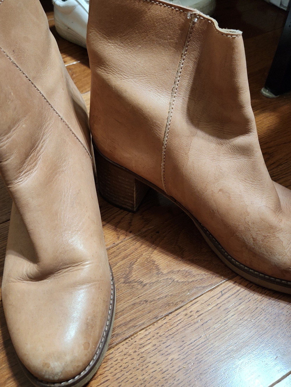 Women's Spanish Leather Ankle Boots - Classic Block Heel